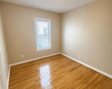 147 Claremont - Photo Thumbnail 2