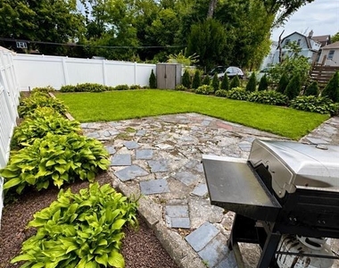 147 Claremont - Photo Thumbnail 8