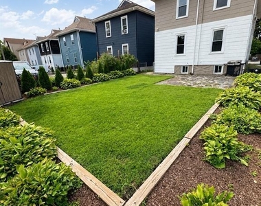 147 Claremont - Photo Thumbnail 12