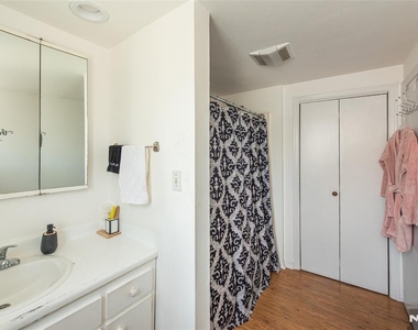 39 Midland - Photo Thumbnail 19