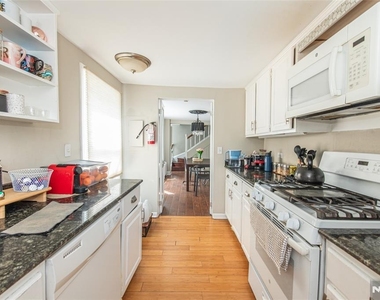 39 Midland - Photo Thumbnail 4
