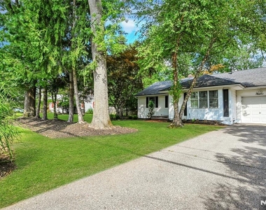 12 Leoson - Photo Thumbnail 1