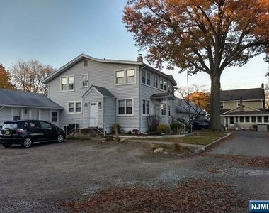 192 W Midland - Photo Thumbnail 2