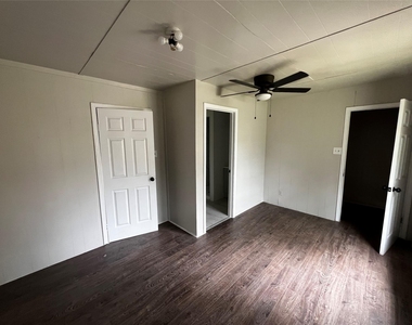 2394 Avenue A - Photo Thumbnail 7