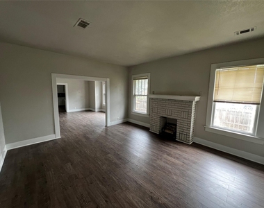 2394 Avenue A - Photo Thumbnail 2
