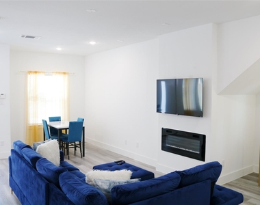 5204 Gold Street - Photo Thumbnail 8