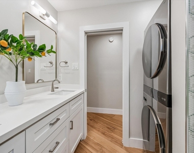 8518 Westview Drive - Photo Thumbnail 29