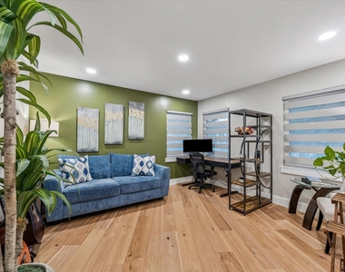 8518 Westview Drive - Photo Thumbnail 25
