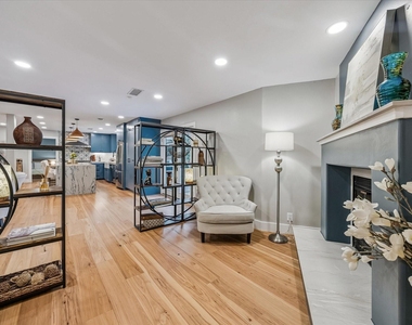 8518 Westview Drive - Photo Thumbnail 19