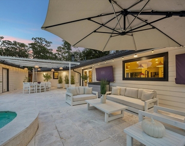 8518 Westview Drive - Photo Thumbnail 37