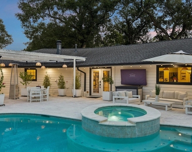 8518 Westview Drive - Photo Thumbnail 36