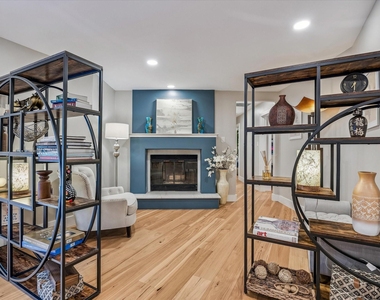 8518 Westview Drive - Photo Thumbnail 13