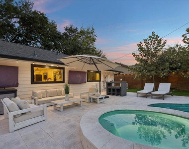 8518 Westview Drive - Photo Thumbnail 40