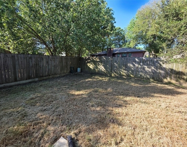 10731 Hillside Drive - Photo Thumbnail 23