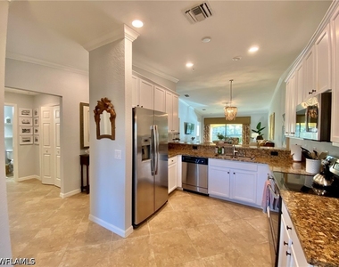 9532 Avellino Way - Photo Thumbnail 10