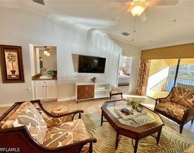 9532 Avellino Way - Photo Thumbnail 21