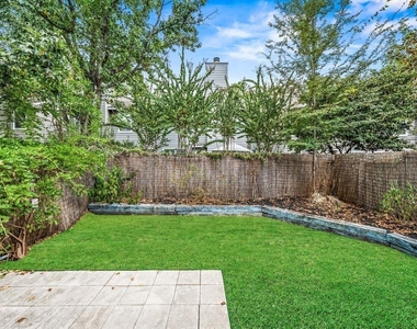 222 Blushwood Place - Photo Thumbnail 17