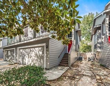 222 Blushwood Place - Photo Thumbnail 1