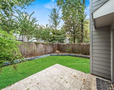 222 Blushwood Place - Photo Thumbnail 18