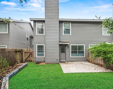 222 Blushwood Place - Photo Thumbnail 16