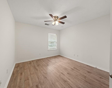 222 Blushwood Place - Photo Thumbnail 12