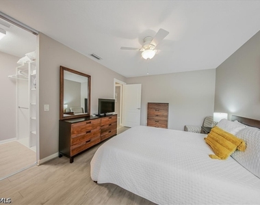 4585 Pasadena Court - Photo Thumbnail 20