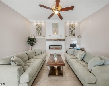 4585 Pasadena Court - Photo Thumbnail 9