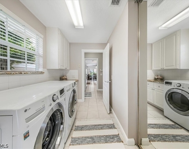 4585 Pasadena Court - Photo Thumbnail 14