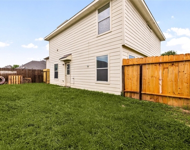 21415 Partha Way - Photo Thumbnail 12