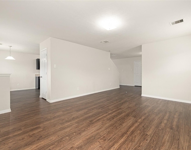 21415 Partha Way - Photo Thumbnail 9