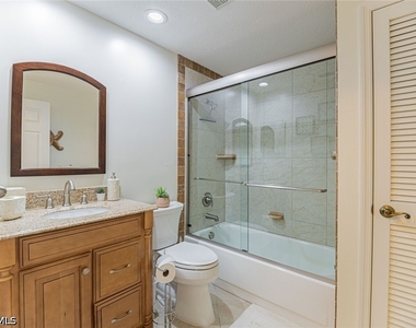 823 Tanbark Drive - Photo Thumbnail 10