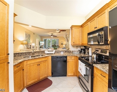 823 Tanbark Drive - Photo Thumbnail 8