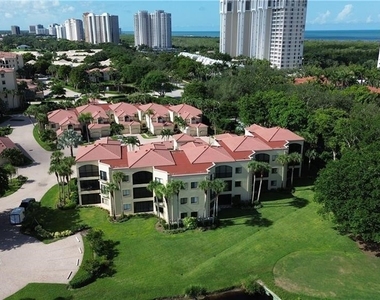 7048 Pelican Bay Boulevard - Photo Thumbnail 19