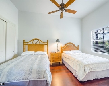 3124 Strada Bella Court - Photo Thumbnail 16