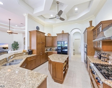 3124 Strada Bella Court - Photo Thumbnail 9