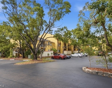 2925 Winkler Avenue - Photo Thumbnail 2