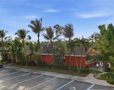 2925 Winkler Avenue - Photo Thumbnail 35