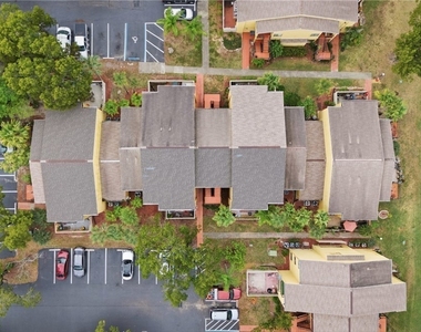 2925 Winkler Avenue - Photo Thumbnail 23