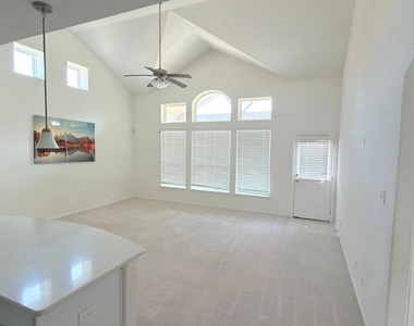 8714 Ruddy Duck Court - Photo Thumbnail 5