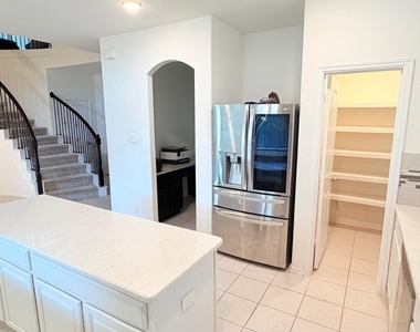 8714 Ruddy Duck Court - Photo Thumbnail 5
