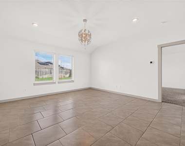 3943 Canyon Shore Lane - Photo Thumbnail 7