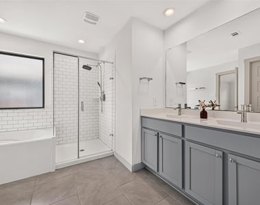 3943 Canyon Shore Lane - Photo Thumbnail 32