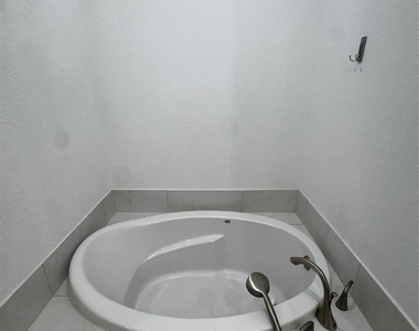 12131 Woodnote Lane - Photo Thumbnail 16