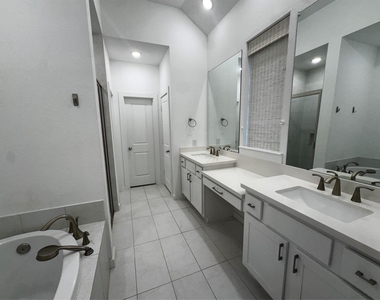 12131 Woodnote Lane - Photo Thumbnail 14