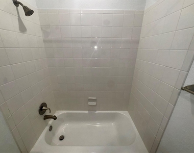 12131 Woodnote Lane - Photo Thumbnail 4
