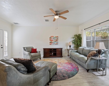 2060 Glencove Drive - Photo Thumbnail 7