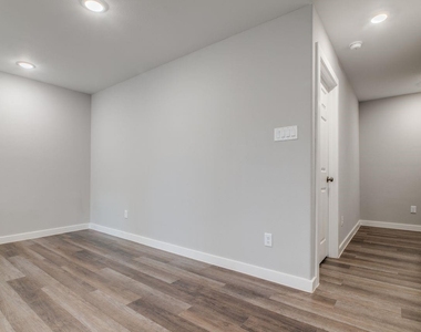 5705 Breland Street - Photo Thumbnail 3