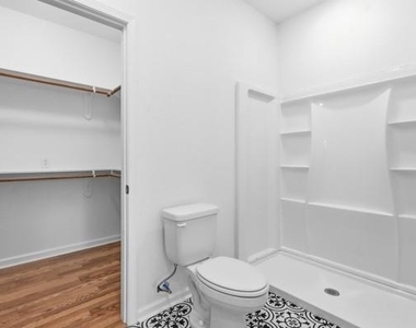 819 Junction Avenue - Photo Thumbnail 10