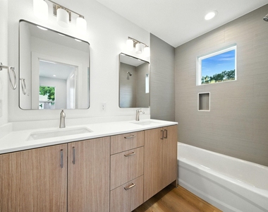 8114 Count Street - Photo Thumbnail 21