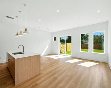 8114 Count Street - Photo Thumbnail 28